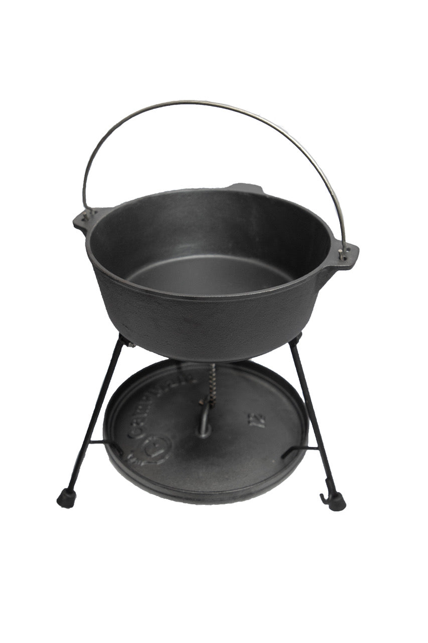 Campmaid 12 Pre-Seasoned 7 Quart Dutch Oven Without Legs