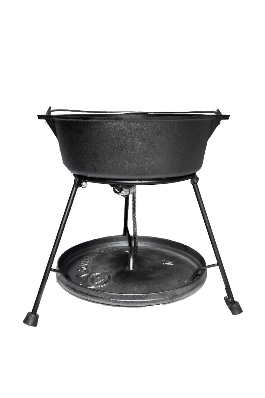 10 Pre-Seasoned 4 Quart Dutch Oven Without Legs - CampMaid